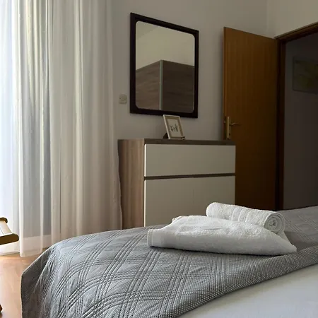 Lejo Lägenhet Jesenice (Split-Dalmatia)