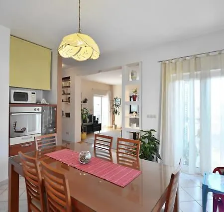 Lejo * Jesenice (Split-Dalmatia)