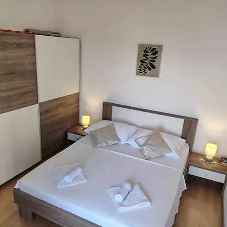 Lejo Jesenice (Split-Dalmatia)