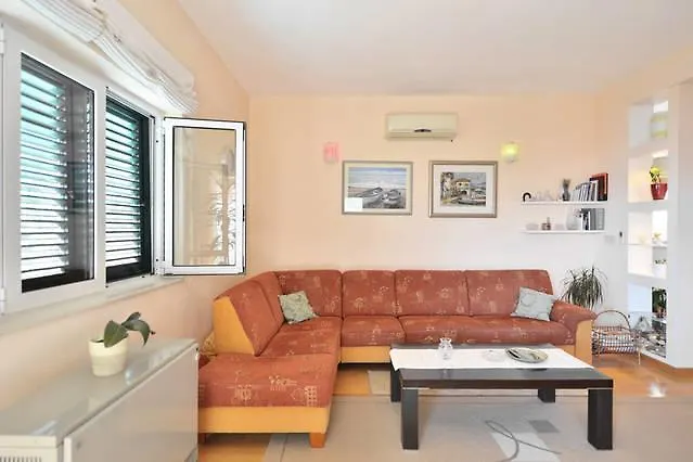 Lejo Apartamento Jesenice (Split-Dalmatia)