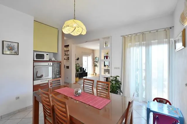 Lejo * Jesenice (Split-Dalmatia)